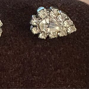 Stunning Rhinestone almost a 1” long earrings